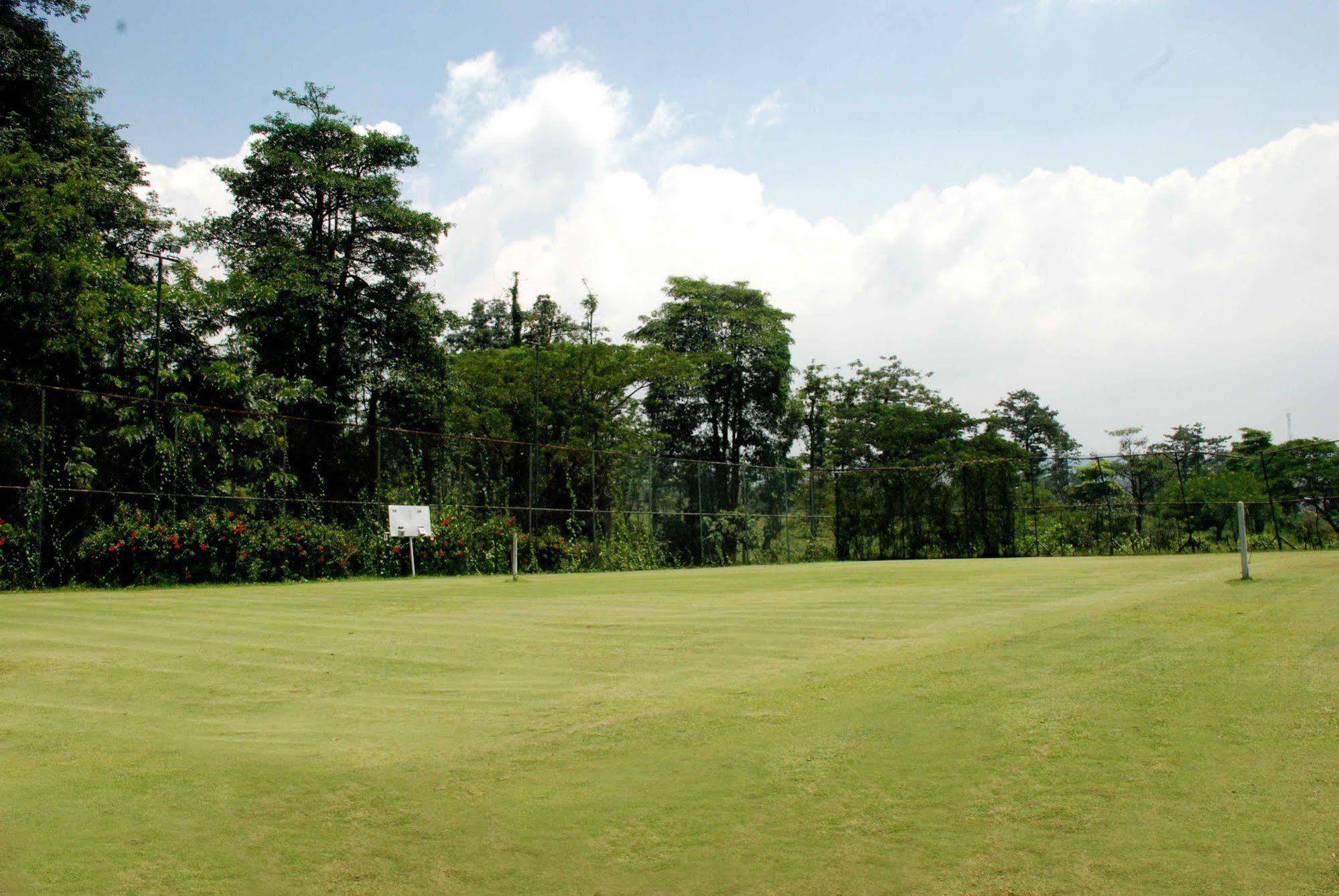 Finna Golf & Country Club Prigen Kültér fotó